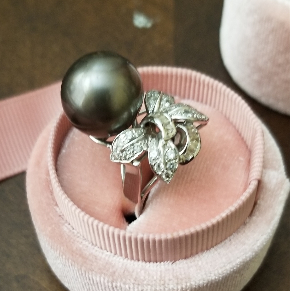 14KT Tahitian Black Pearl & Diamond Ring - Picture 2 of 8